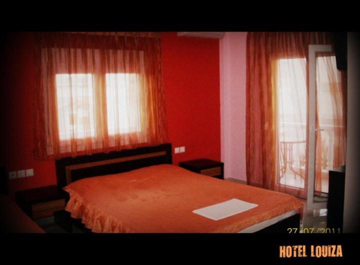 Hotel Louiza Paralía Exteriér fotografie
